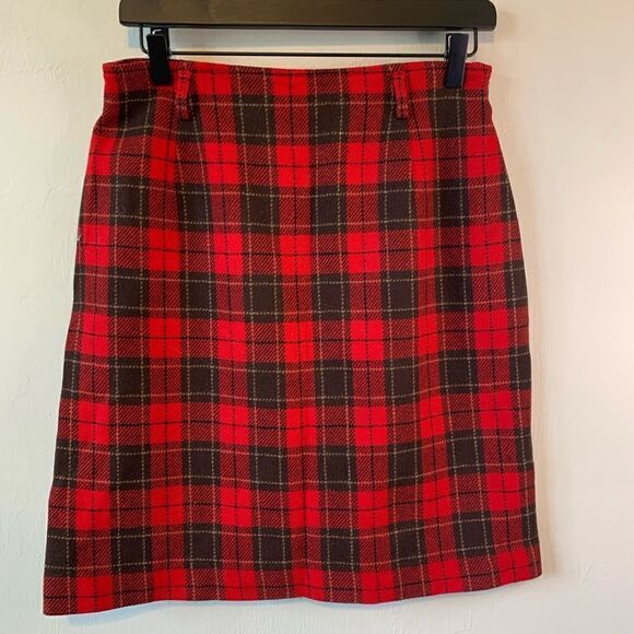 Vintage Lizsport Red Plaid Wool blend Skirt size 10 - Picture 1 of 7